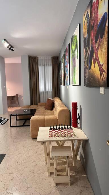 Super House Blloku - 3 Rooms Tirana Kültér fotó