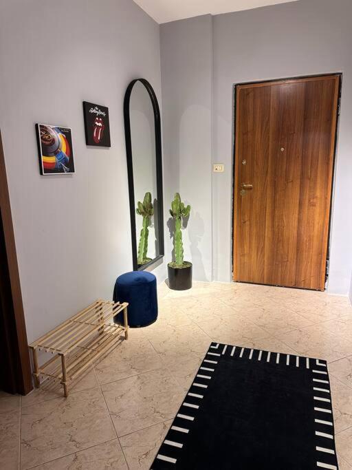 Super House Blloku - 3 Rooms Tirana Kültér fotó